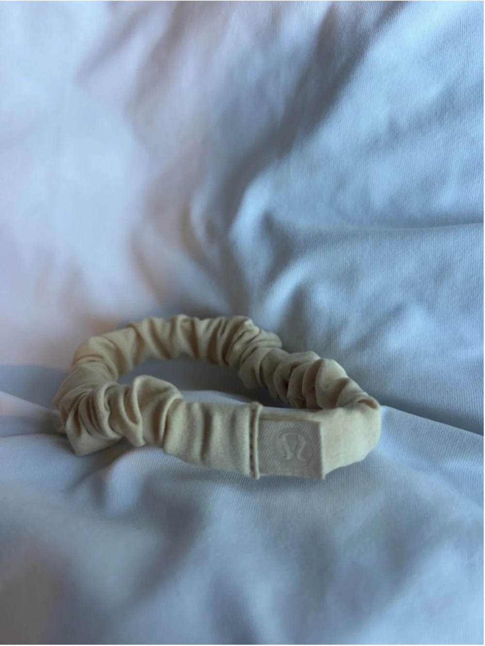 Lululemon 3 pc Hair Accessory Set Black & Beige, headband, hair tie & scrunchie